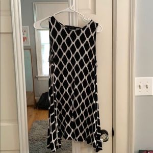 Black and White Hourglass Lilly Dress